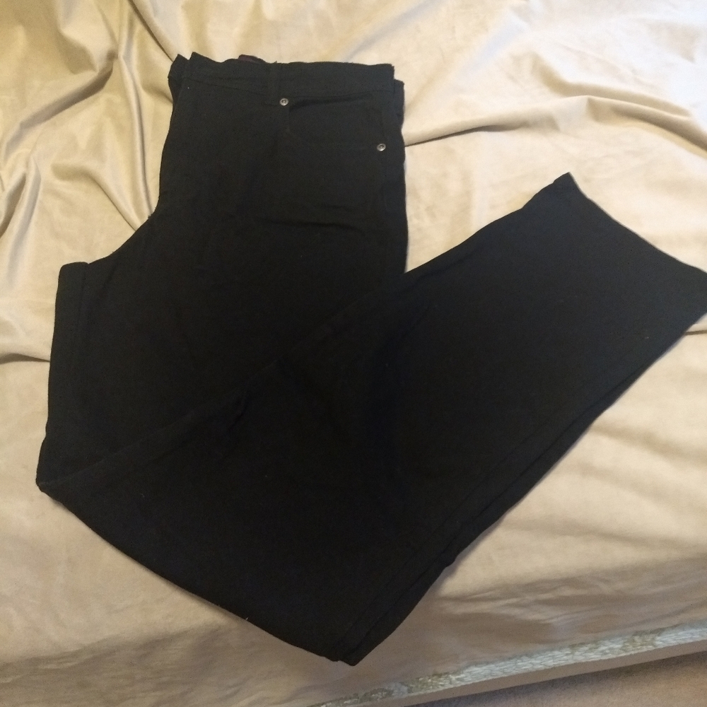 Gloria Vanderbilt Black Jeans, Size 10